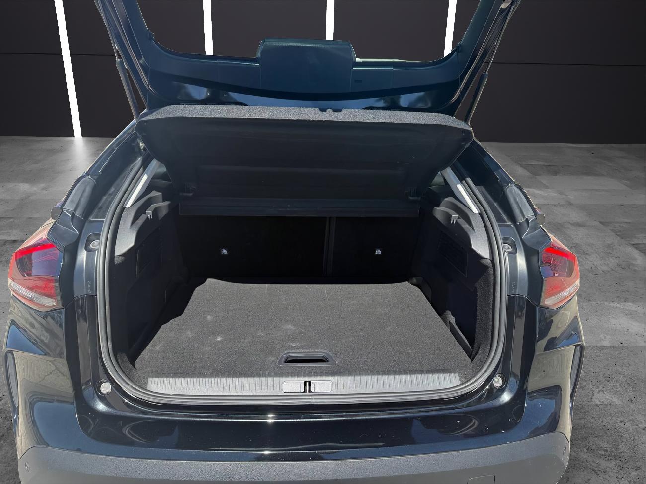 2023 Citroën C4 C4 BlueHDi 130 S&S EAT8 Feel Pack 96 kW 5P Automática coche de segunda mano