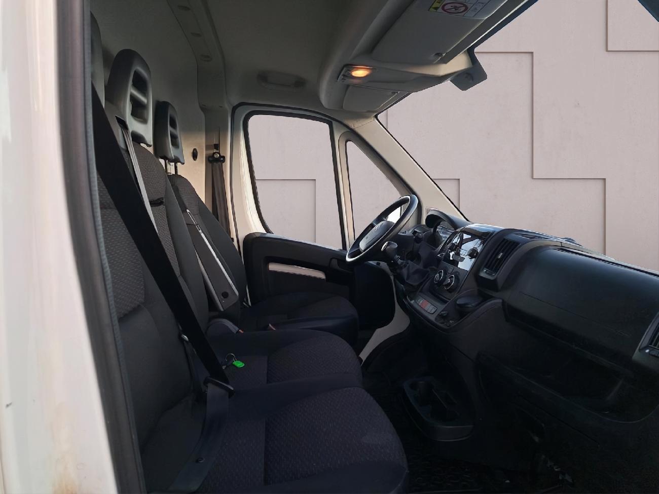 2021 Citroën Jumper Jumper BlueHDi 88KW (120CV) Furgón 30L1H1 coche de segunda mano