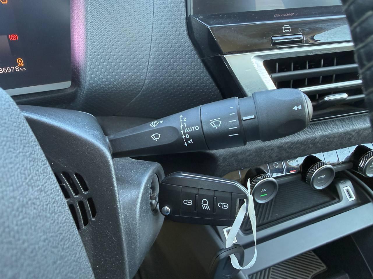 2022 Citroën C4 C4 BlueHdi 110 S&S Feel Pack  coche de segunda mano