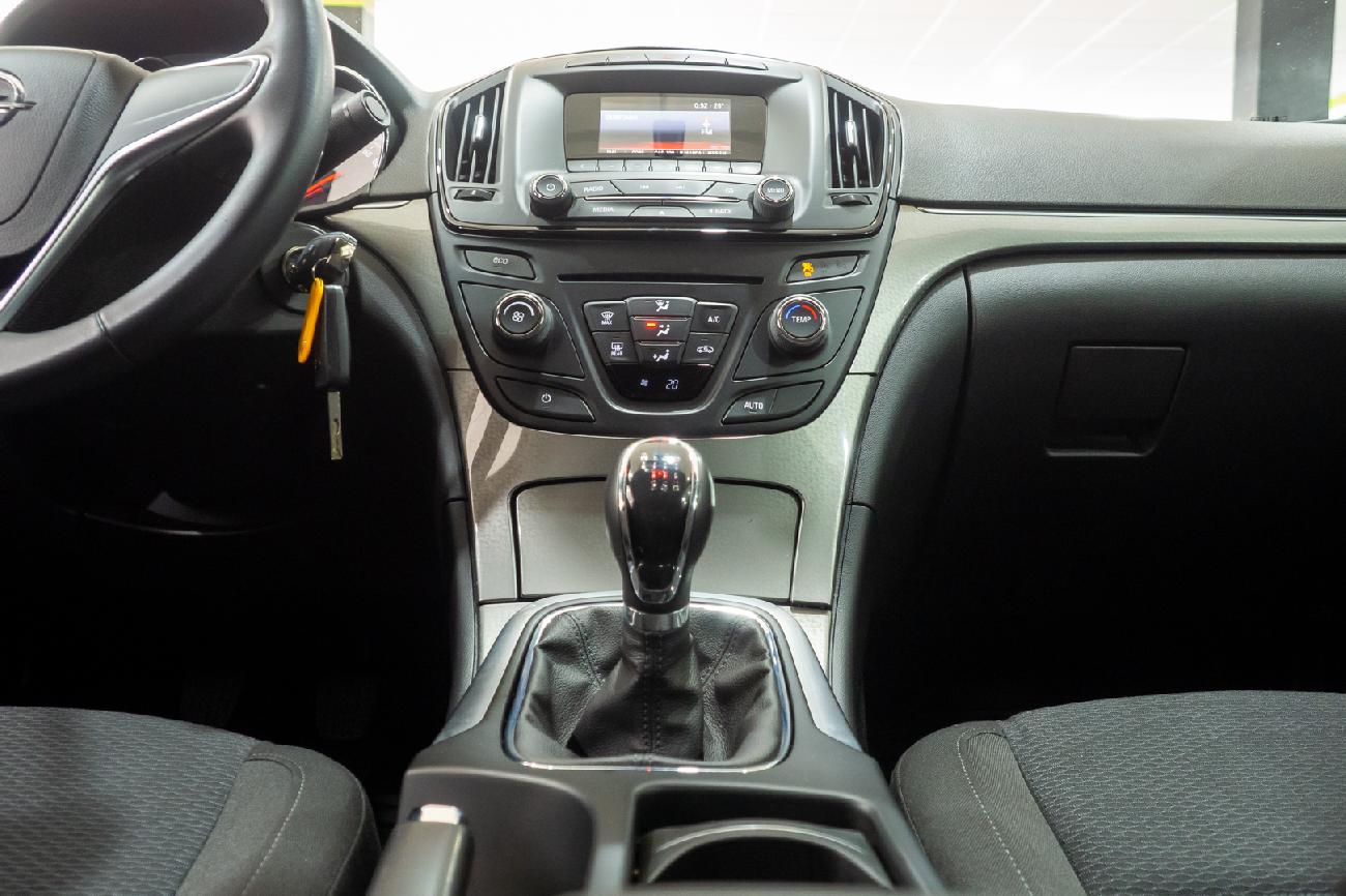2015 Opel Insignia INSIGNIA 2.0CDTI EcoF. S&S Selective 140 4p-5p (CO2 98) coche de segunda mano