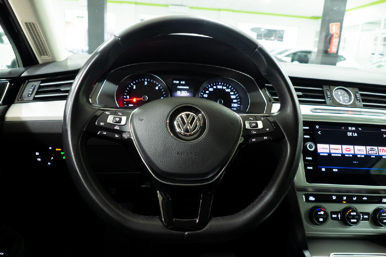2017 Volkswagen Passat Passat Advance 1.6 TDI 88kW (120CV) coche de segunda mano