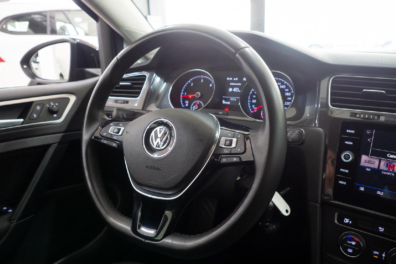 2017 Volkswagen Golf  Golf  Business & Navi 1.6 TDI 85kW (115CV) coche de segunda mano