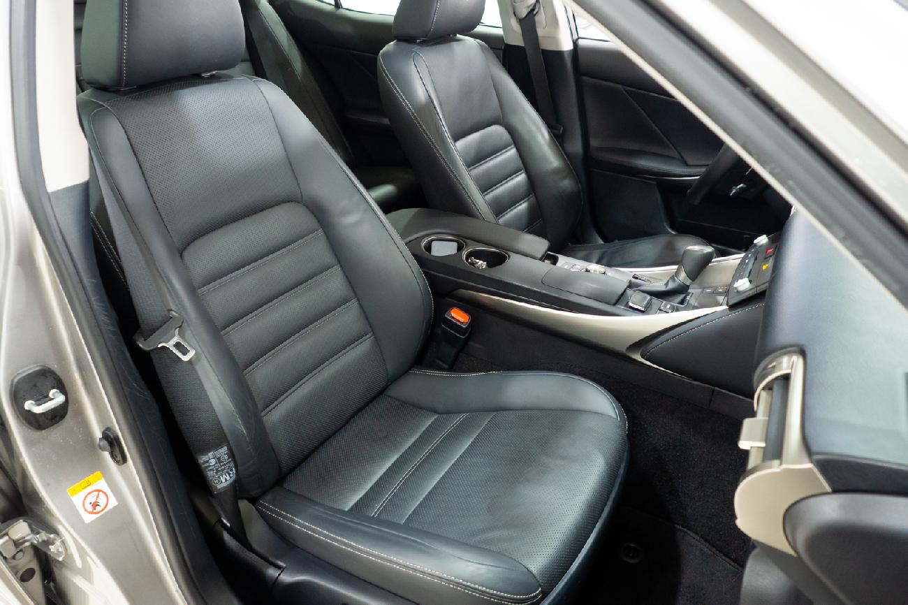 2016 Lexus IS IS 2.5 300h Luxury 223CV coche de segunda mano