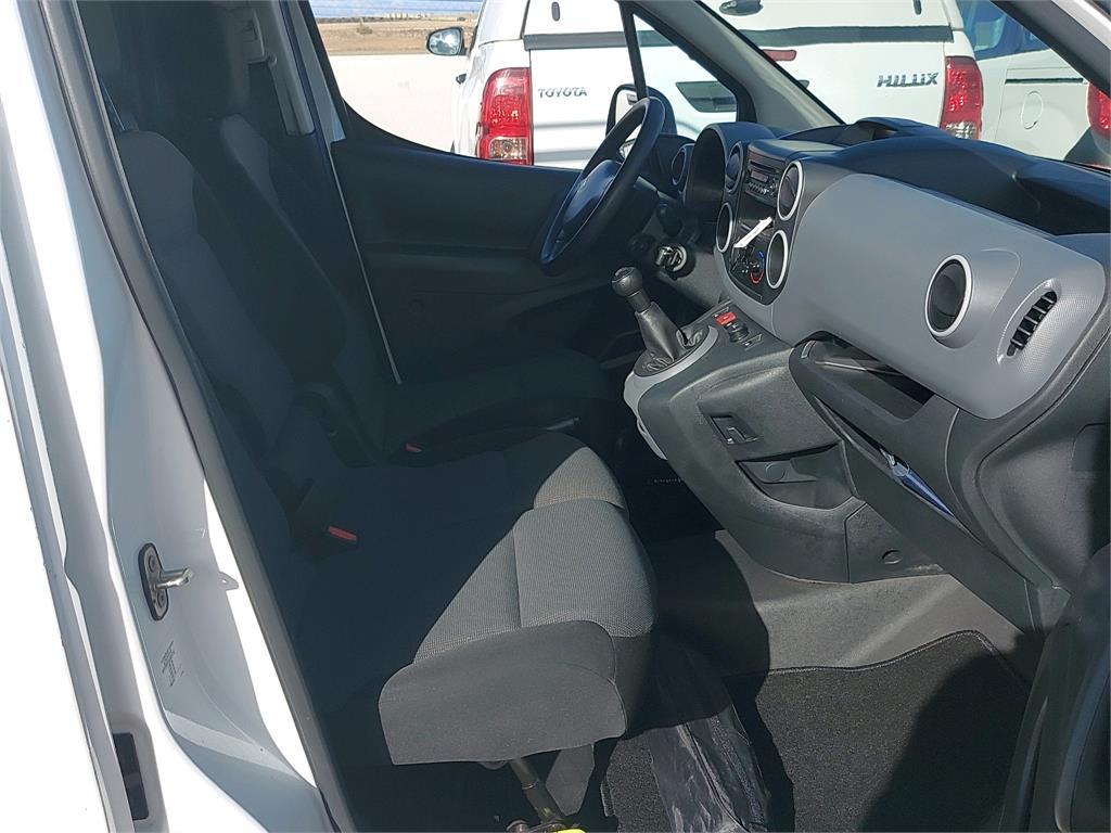 2019 Peugeot Partner Partner  Confort PackL2 BlueHDi furgón (100CV) coche de segunda mano