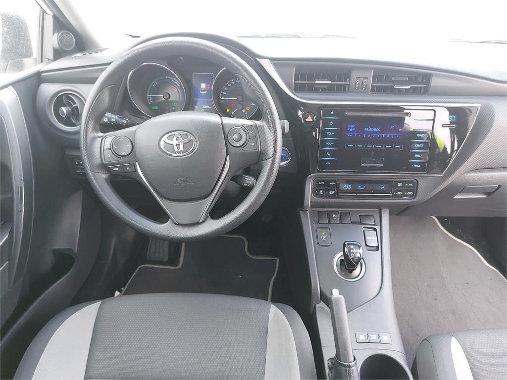 2018 Toyota Auris AURIS hybrid 140H Business coche de segunda mano