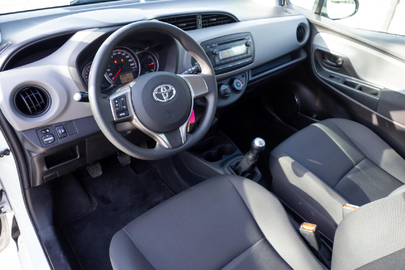 2017 Toyota Yaris YARIS 1.0 City 5p (2014-) coche de segunda mano