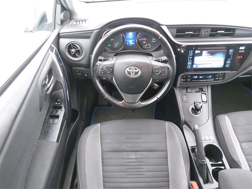 2017 Toyota Auris AURIS hybrid 140H Active coche de segunda mano