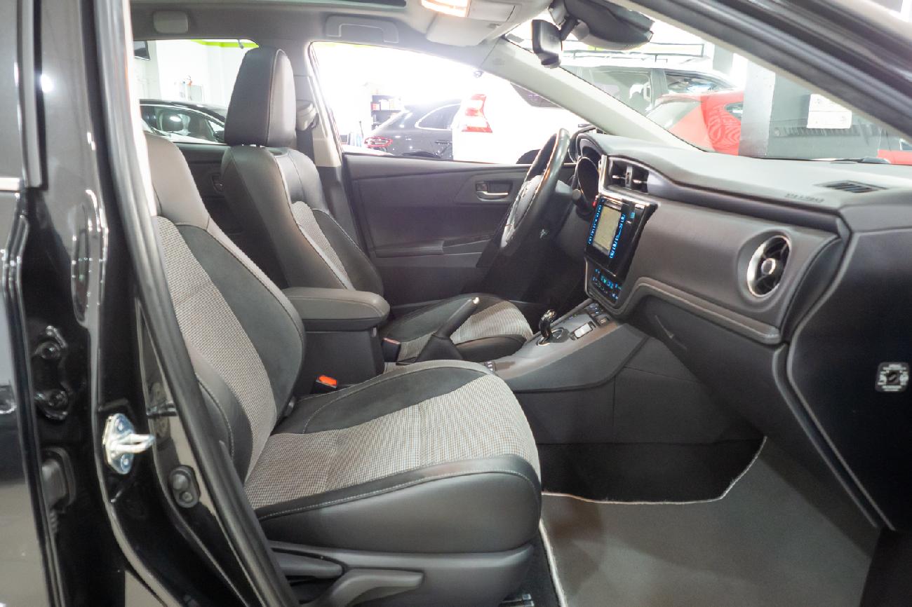 2018 Toyota Auris Auris 1.8 140H Advance Touring Sports (136CV) coche de segunda mano