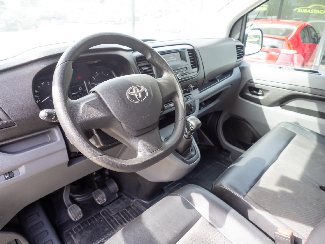 2020 Toyota Proace Proace  1.5D 120CV BUSINESS 1PL 2PT L1 coche de segunda mano