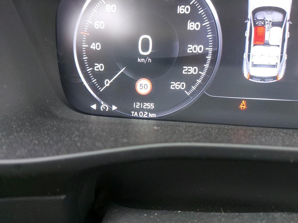 2018 Volvo XC40 XC40 2.0 D3 Momentum Auto todoterreno 110KW (150CV) coche de segunda mano