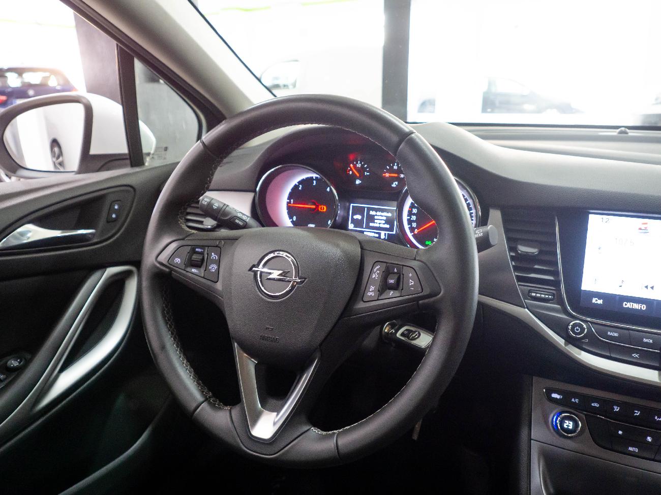 2018 Opel Astra Astra 1.6 CDTi 81kW (110CV) Business + coche de segunda mano