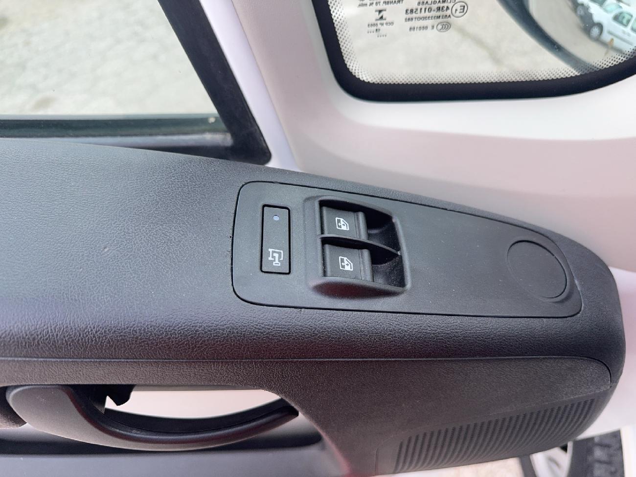 2018 Citroën Jumper Jumper BlueHDi 96KW (130CV) Furgón 35L3H2 coche de segunda mano