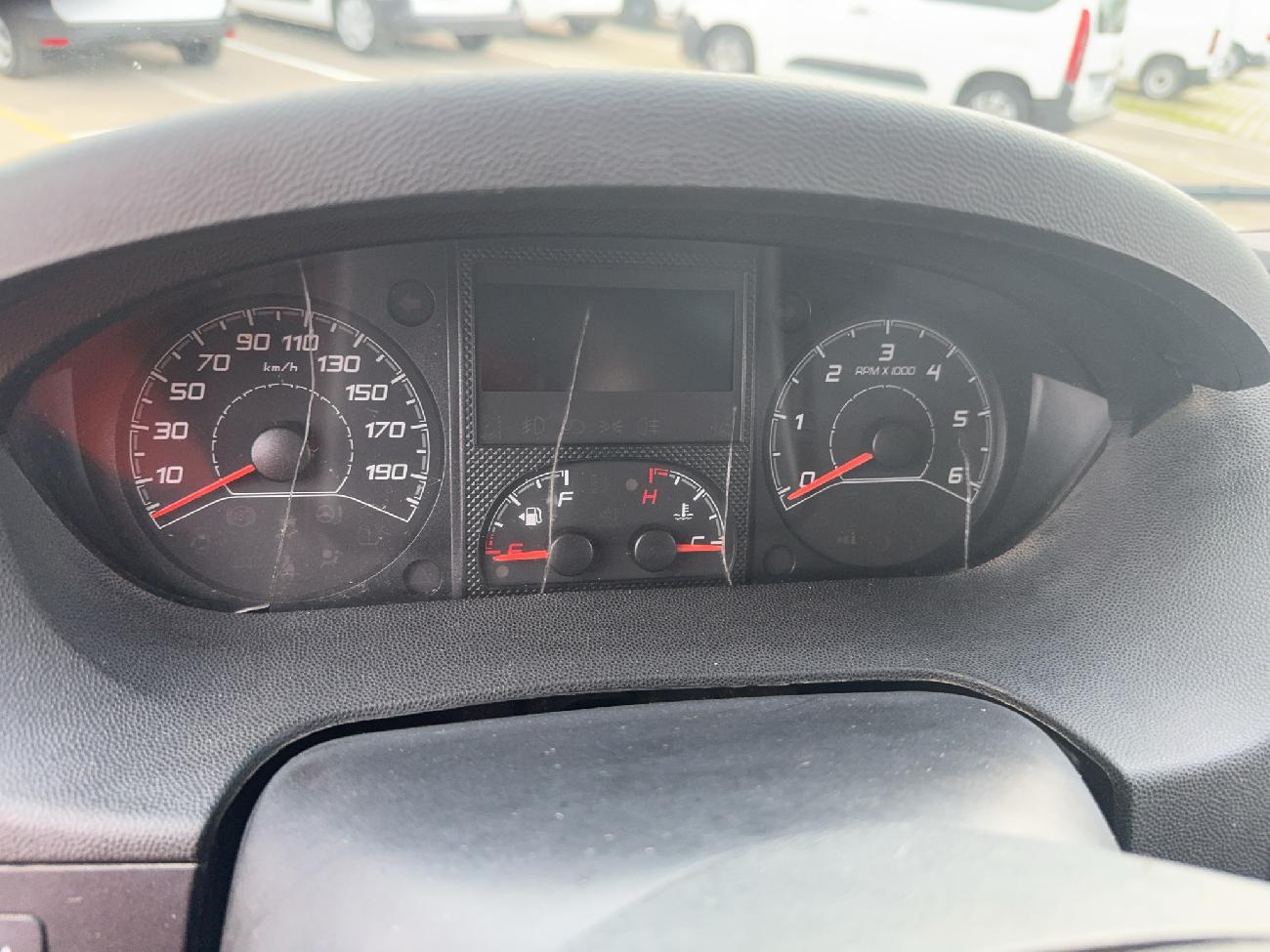 2018 Citroën Jumper Jumper BlueHDi 96KW (130CV) Furgón 35L3H2 coche de segunda mano