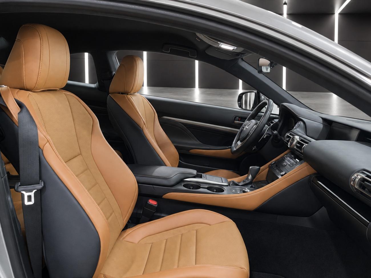 2020 Lexus RC RC 2.5 300h Executive Navigation coche de segunda mano
