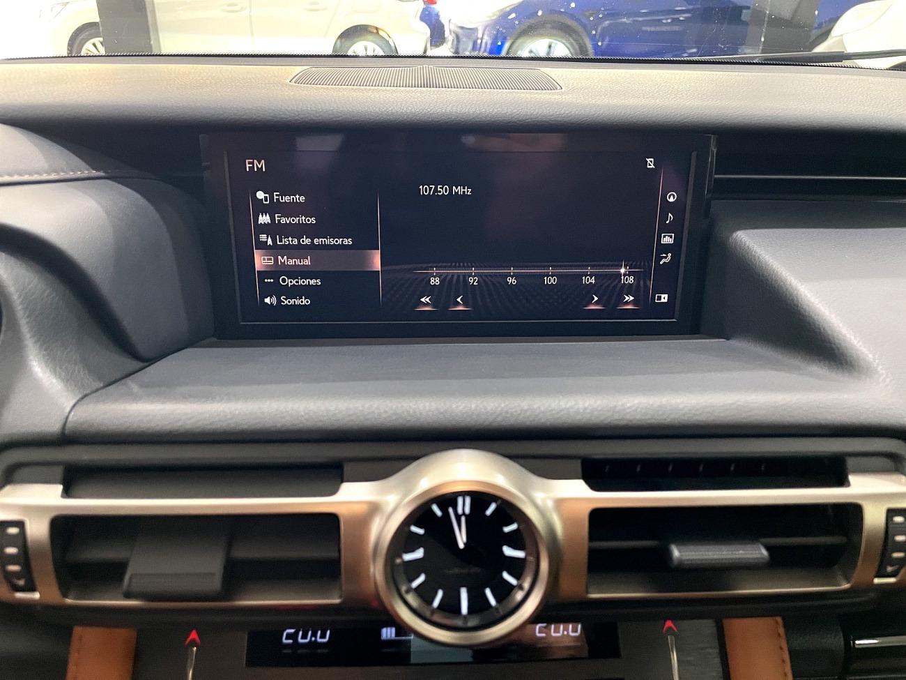 2020 Lexus RC RC 2.5 300h Executive Navigation coche de segunda mano