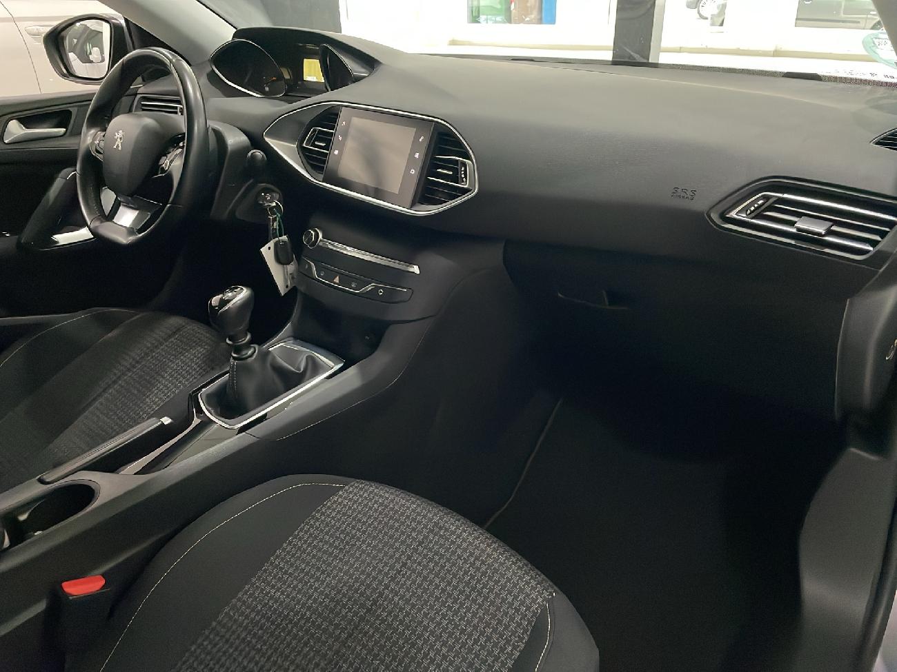 2020 Peugeot 308 308 Línea Business BlueHDi 130 S&S 6 Vel. coche de segunda mano