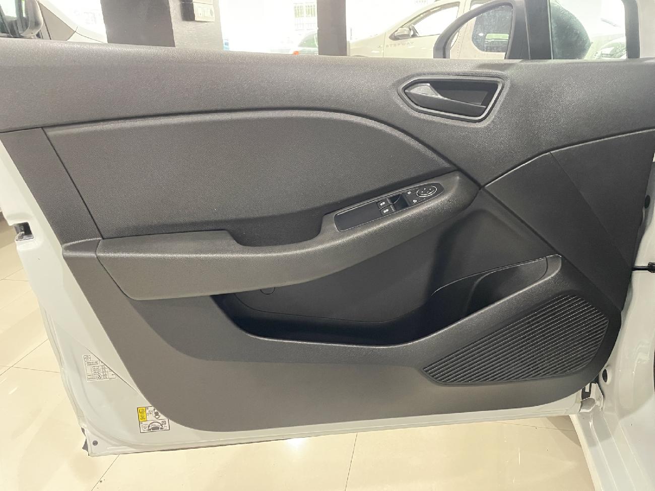 2021 Renault Clio Clio Business Blue dCi 74kW (100CV) coche de segunda mano