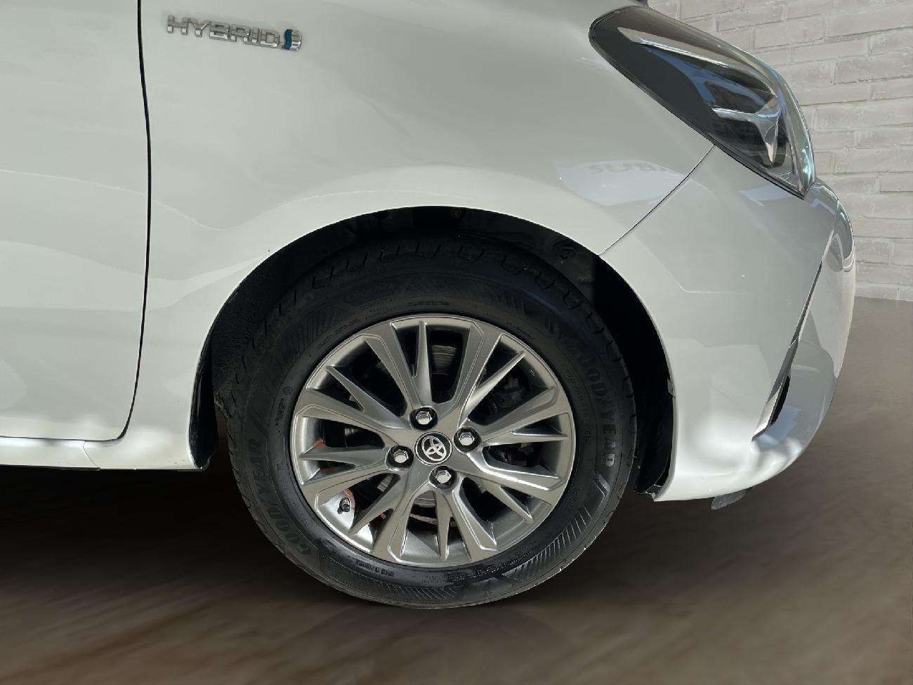 2018 Toyota Yaris Yaris 1.5 Hybrid Active 100CV coche de segunda mano