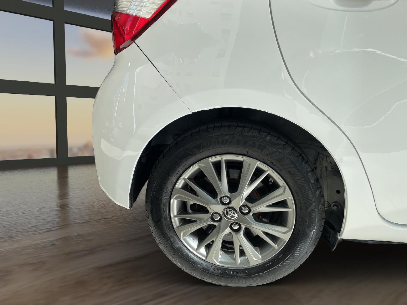 2018 Toyota Yaris Yaris 1.5 Hybrid Active 100CV coche de segunda mano