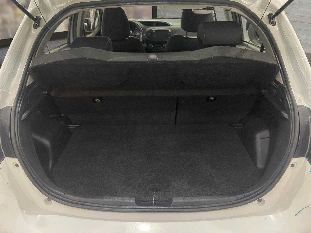 2018 Toyota Yaris Yaris 1.5 Hybrid Active 100CV coche de segunda mano