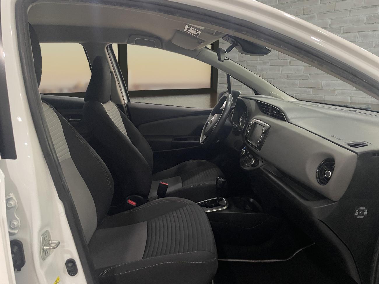 2018 Toyota Yaris Yaris 1.5 Hybrid Active 100CV coche de segunda mano