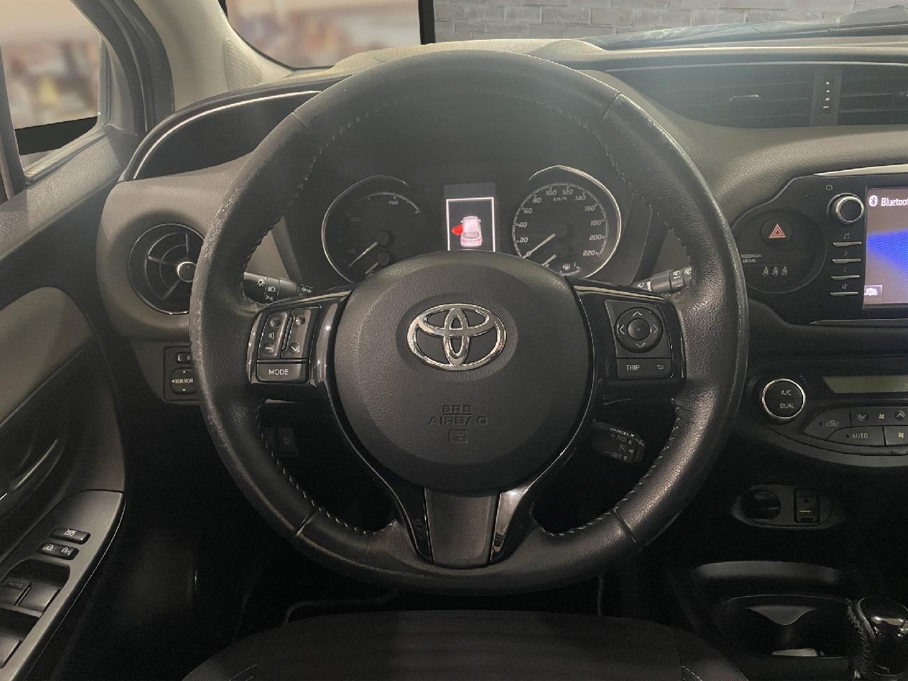 2018 Toyota Yaris Yaris 1.5 Hybrid Active 100CV coche de segunda mano