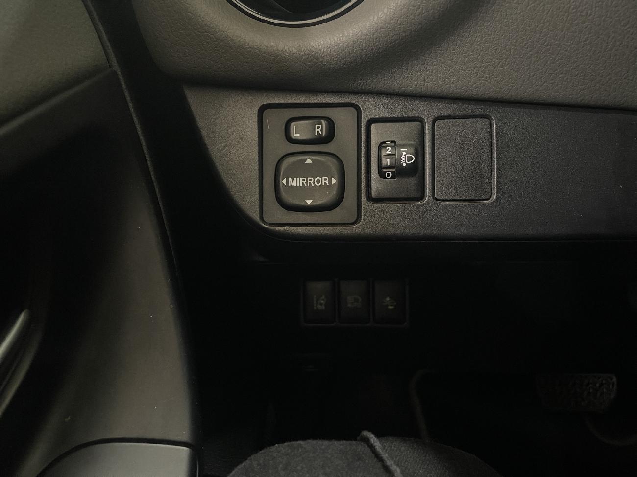 2018 Toyota Yaris Yaris 1.5 Hybrid Active 100CV coche de segunda mano