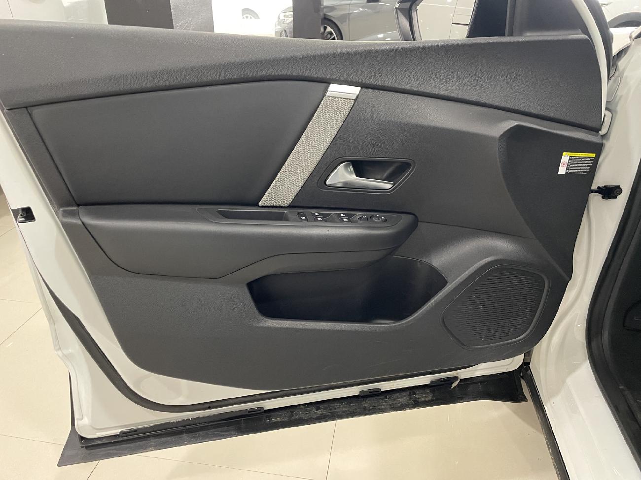 2021 Citroën C4 C4 BlueHDi 130 S&S EAT8 Feel Pack 96 kW 5P Automática coche de segunda mano