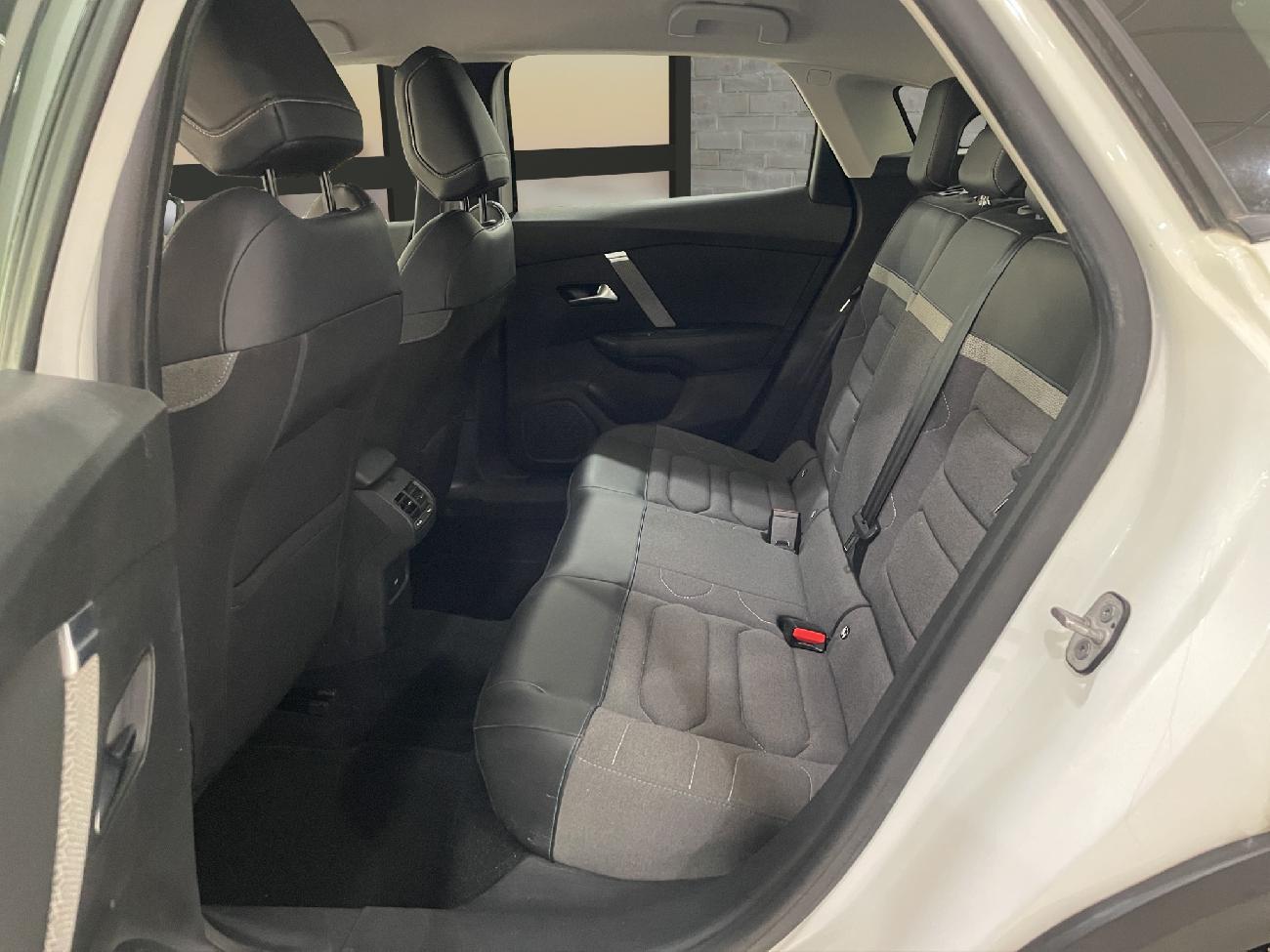 2021 Citroën C4 C4 BlueHDi 130 S&S EAT8 Feel Pack 96 kW 5P Automática coche de segunda mano