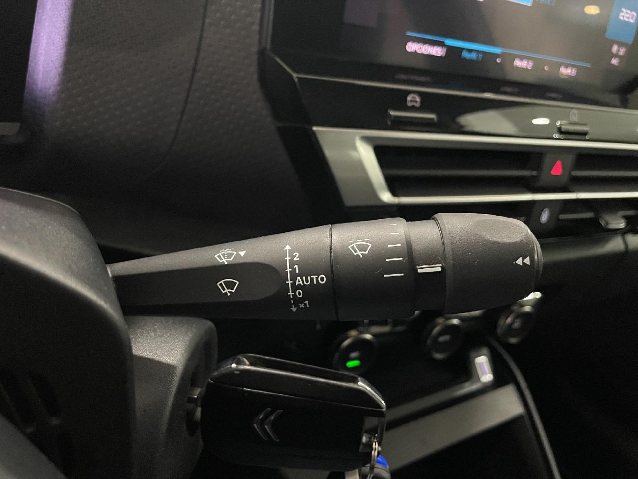 2021 Citroën C4 C4 BlueHDi 130 S&S EAT8 Feel Pack 96 kW 5P Automática coche de segunda mano