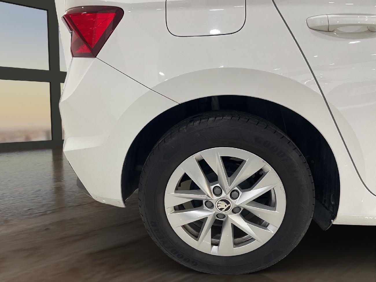 2022 Skoda Fabia Fabia 1.0 MPI 59KW (80CV) Emotion  coche de segunda mano