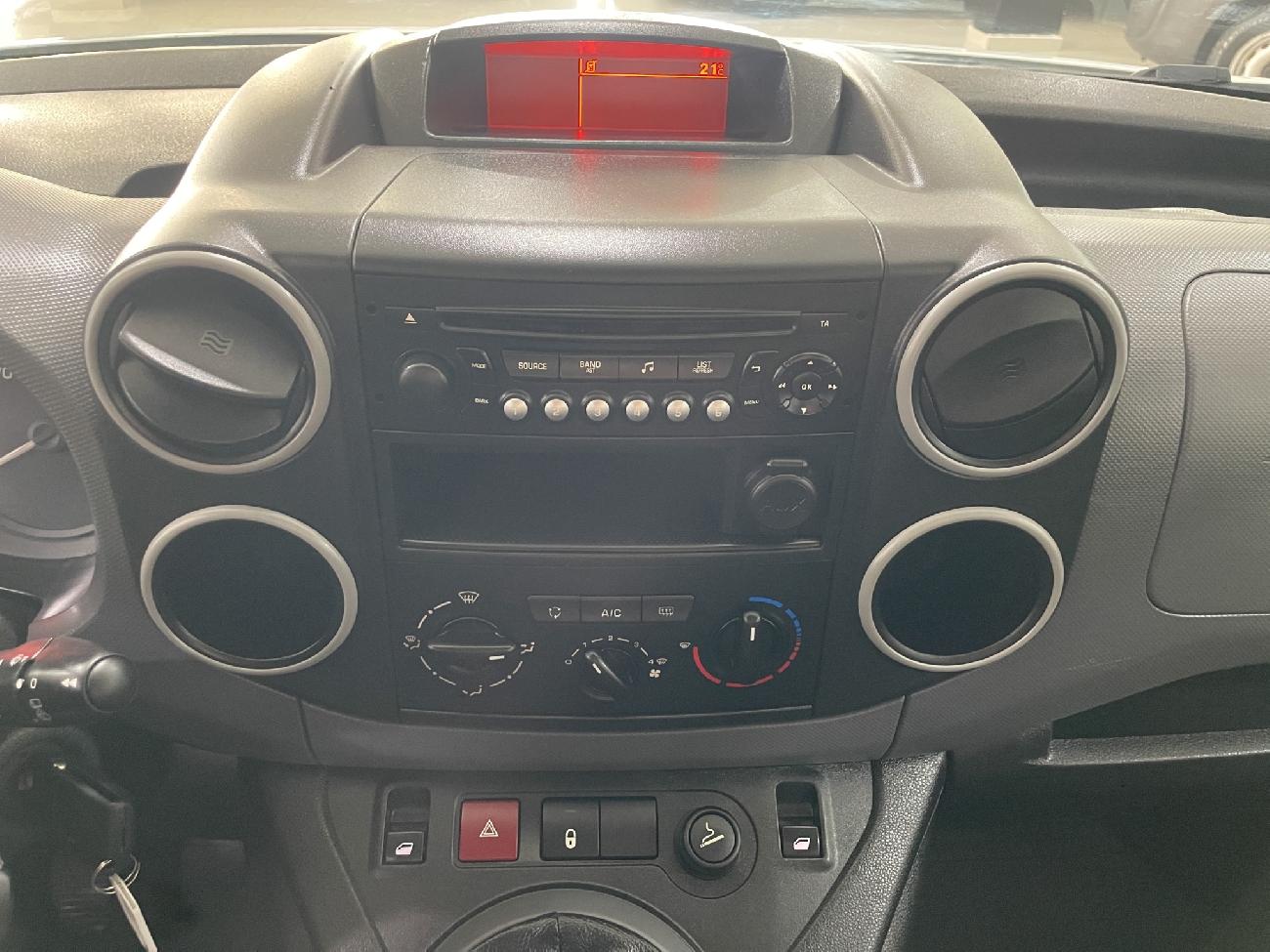 2018 Peugeot Partner Partner TEPEE Access 1.6 BlueHDi 55KW (75CV) coche de segunda mano
