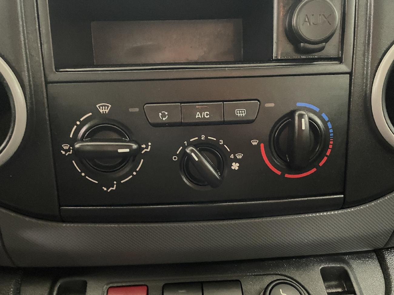 2018 Peugeot Partner Partner TEPEE Access 1.6 BlueHDi 55KW (75CV) coche de segunda mano