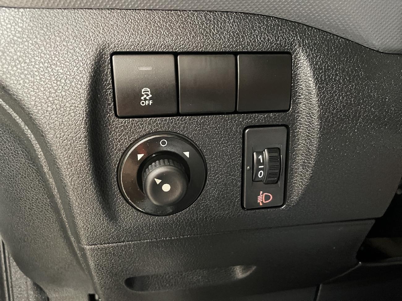 2018 Peugeot Partner Partner TEPEE Access 1.6 BlueHDi 55KW (75CV) coche de segunda mano
