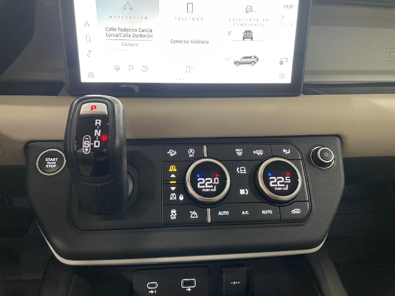 2021 Land Rover Defender Defender 3.0 D250 SE 110 Auto 4WD MHEV coche de segunda mano