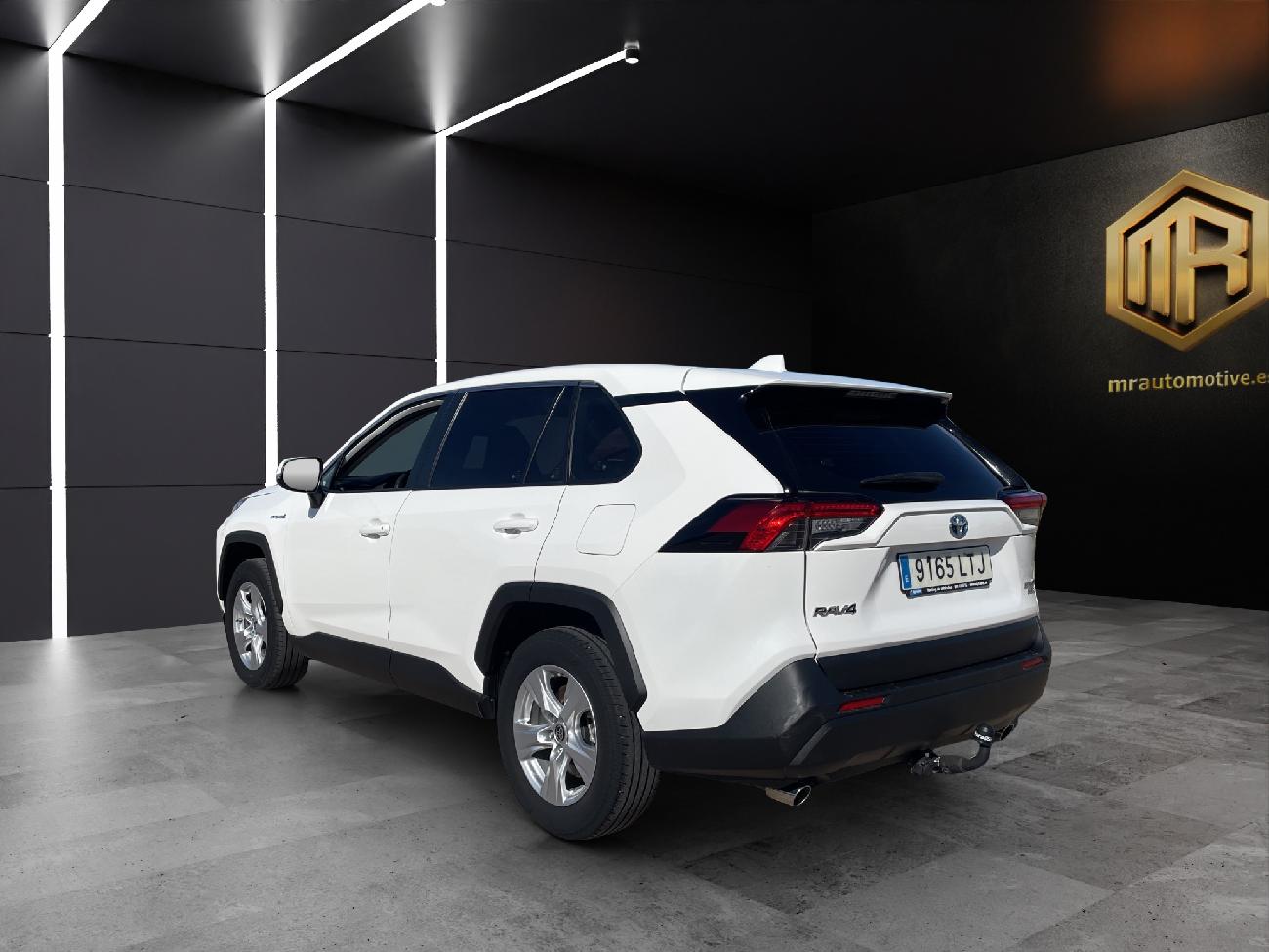 2021 Toyota RAV4 RAV4 2.5l 220H Business 4WD coche de segunda mano