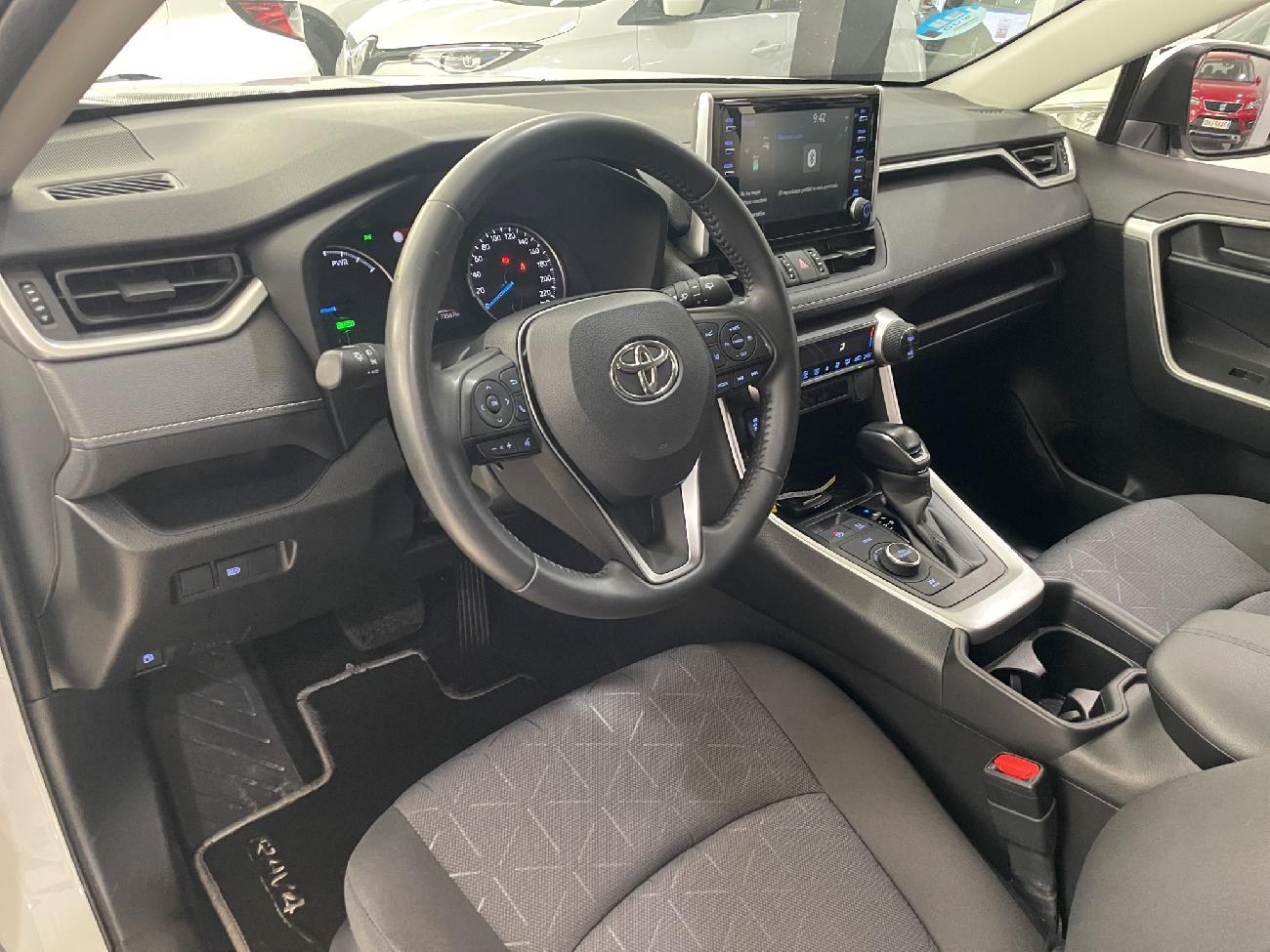 2021 Toyota RAV4 RAV4 2.5l 220H Business 4WD coche de segunda mano