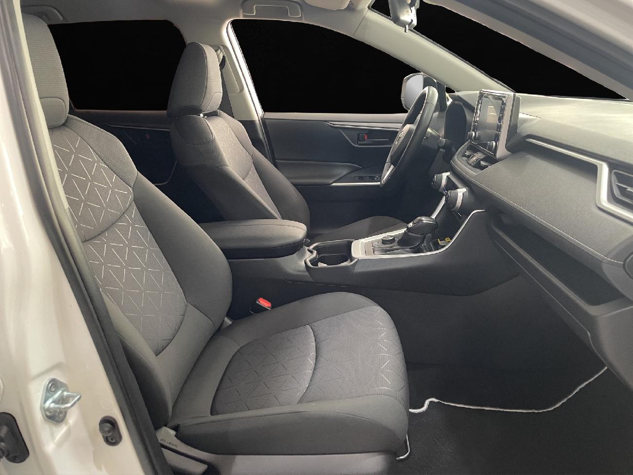 2021 Toyota RAV4 RAV4 2.5l 220H Business 4WD coche de segunda mano