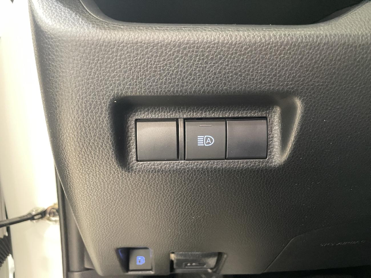 2021 Toyota RAV4 RAV4 2.5l 220H Business 4WD coche de segunda mano