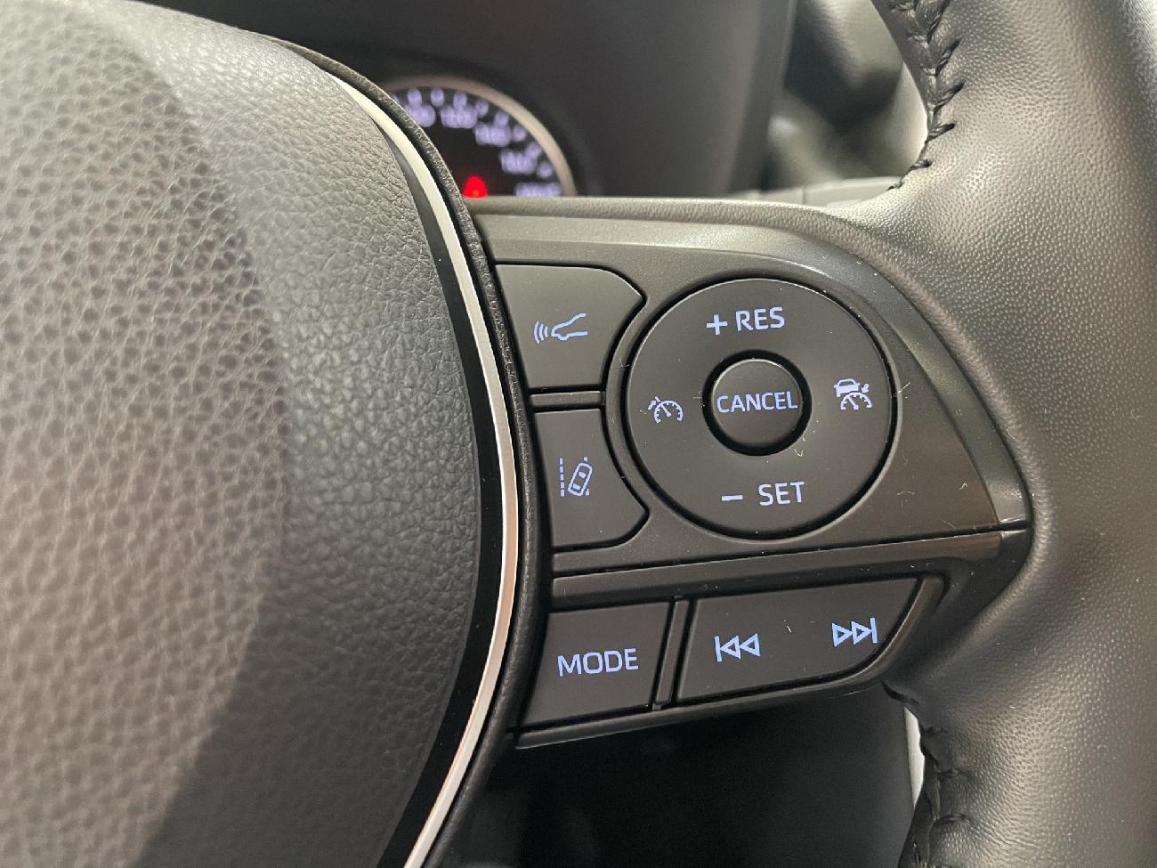 2021 Toyota RAV4 RAV4 2.5l 220H Business 4WD coche de segunda mano