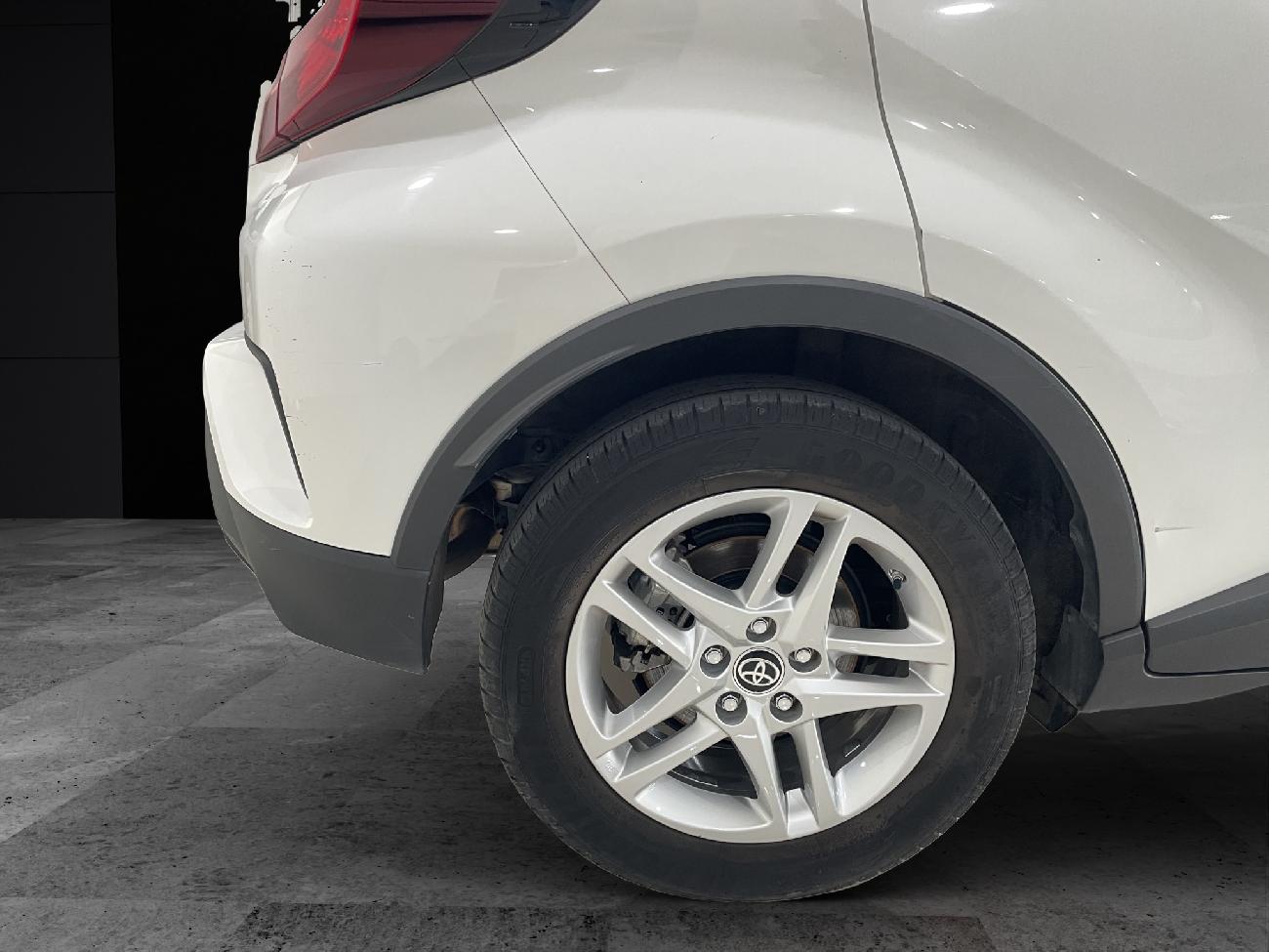 2021 Toyota C-HR C-HR 1.8 125H Active (122CV) coche de segunda mano