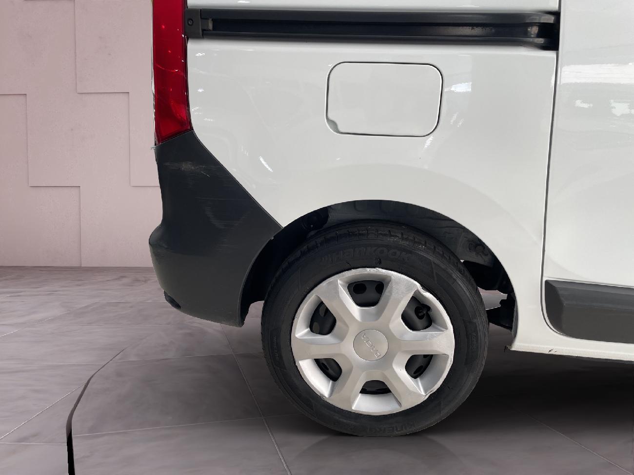 2019 Dacia Dokker Dokker Van Essential dCi 55kW (75CV) coche de segunda mano