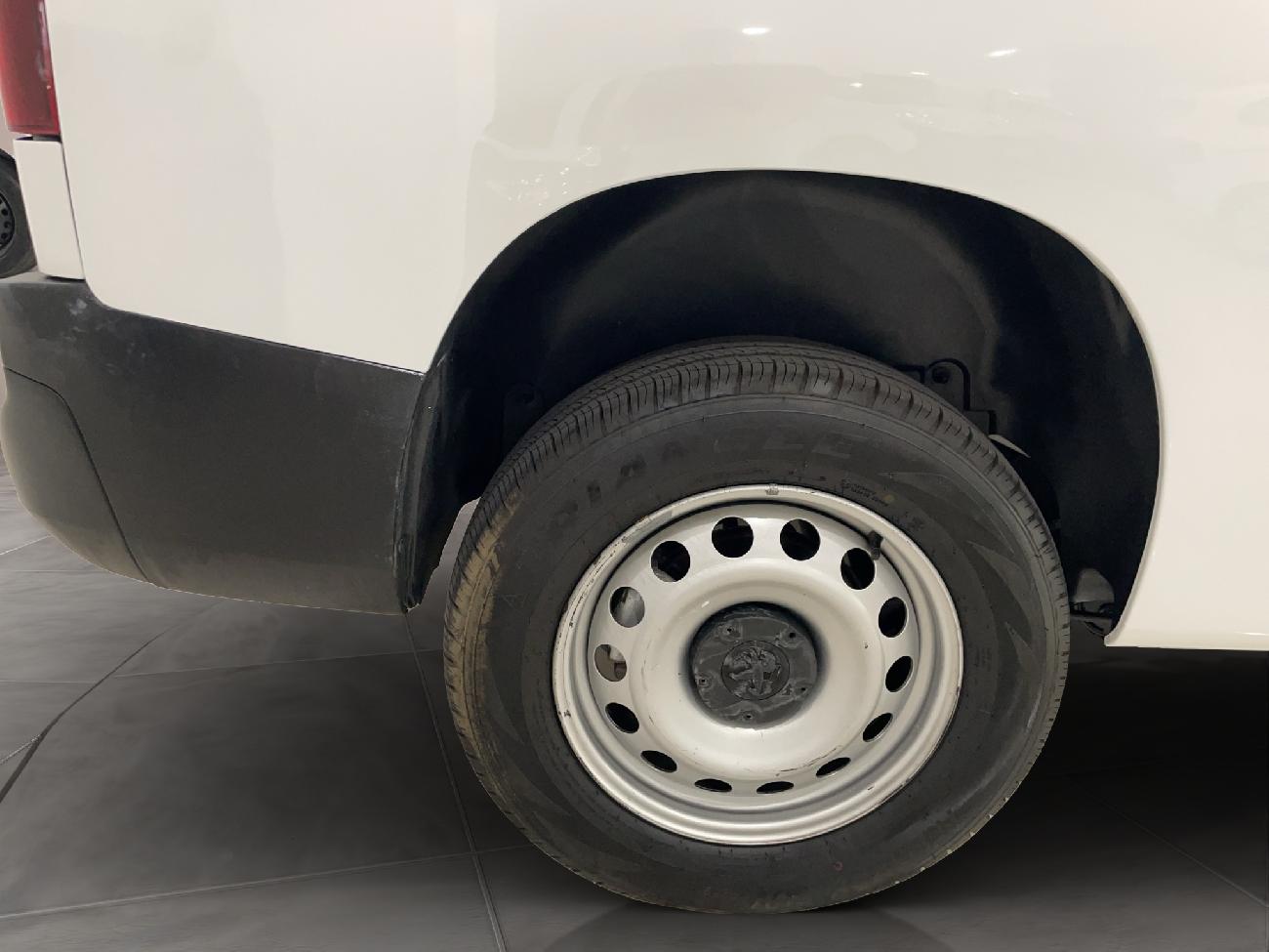 2022 Peugeot Partner Partner 4x4 doble cabina Long BlueHDi 96kw coche de segunda mano