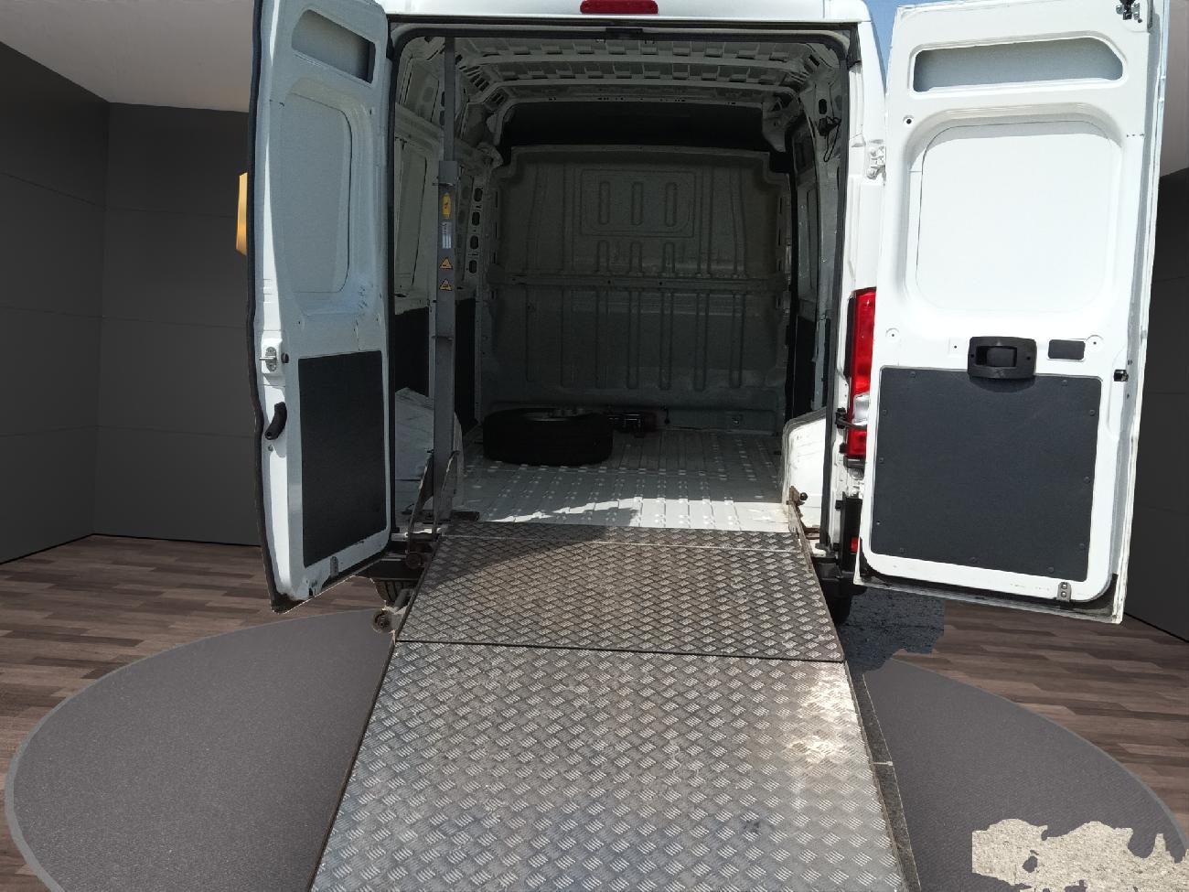 2020 Citroën Jumper Jumper BlueHDi 96KW (130CV) Furgón 33L2H2 coche de segunda mano