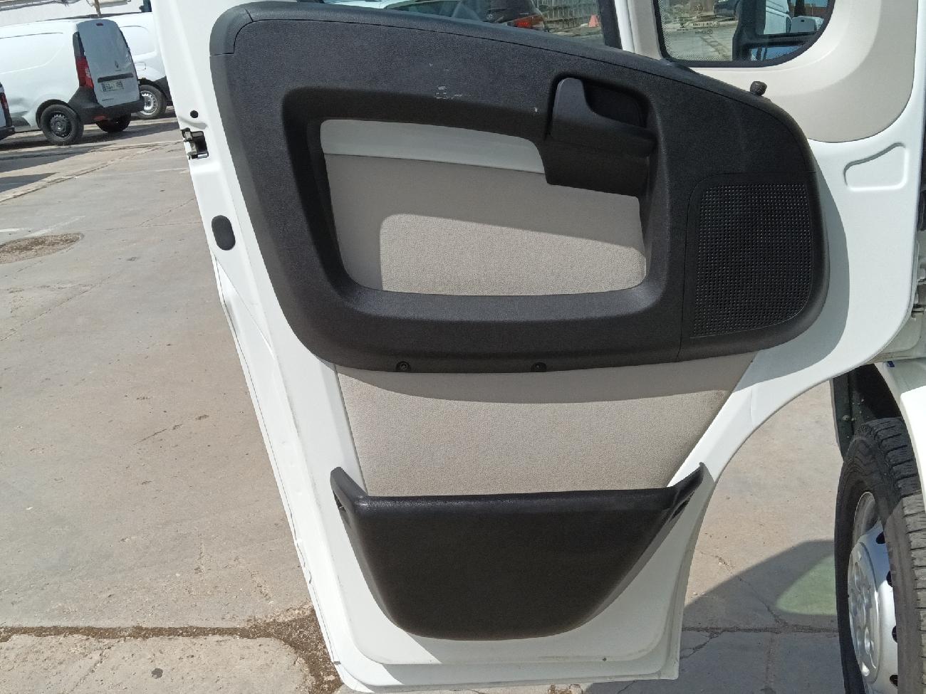 2020 Citroën Jumper Jumper BlueHDi 96KW (130CV) Furgón 33L2H2 coche de segunda mano