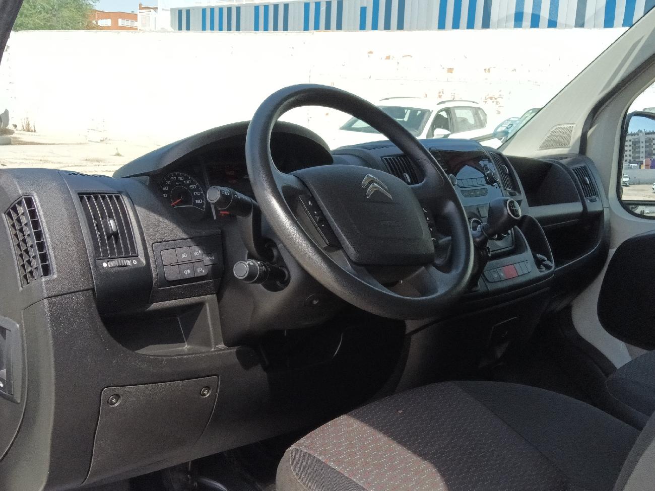 2020 Citroën Jumper Jumper BlueHDi 96KW (130CV) Furgón 33L2H2 coche de segunda mano