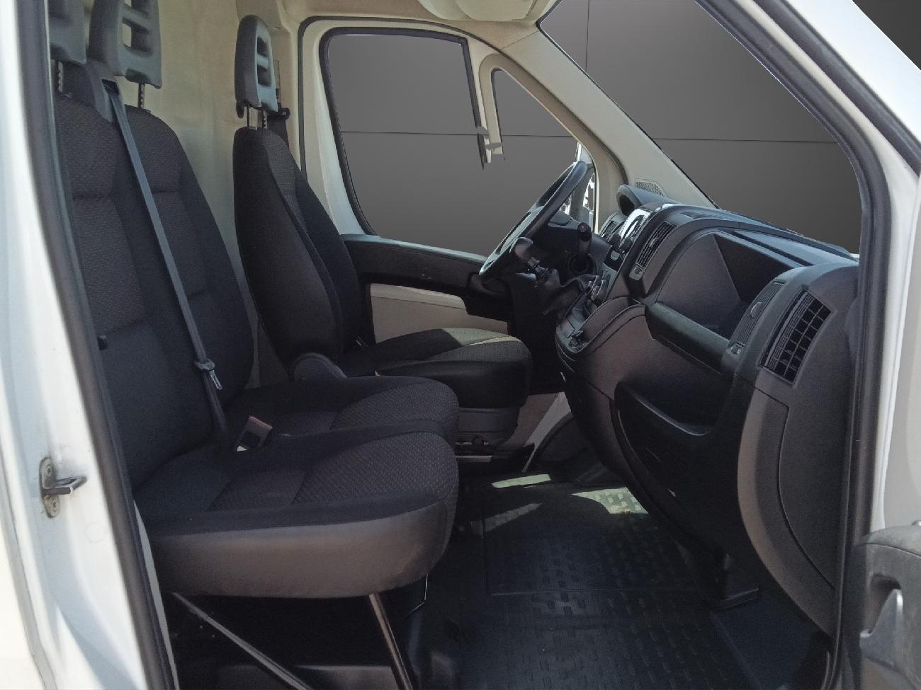 2020 Citroën Jumper Jumper BlueHDi 96KW (130CV) Furgón 33L2H2 coche de segunda mano