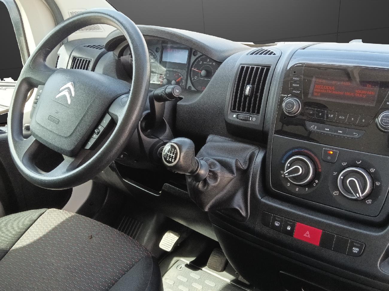 2020 Citroën Jumper Jumper BlueHDi 96KW (130CV) Furgón 33L2H2 coche de segunda mano