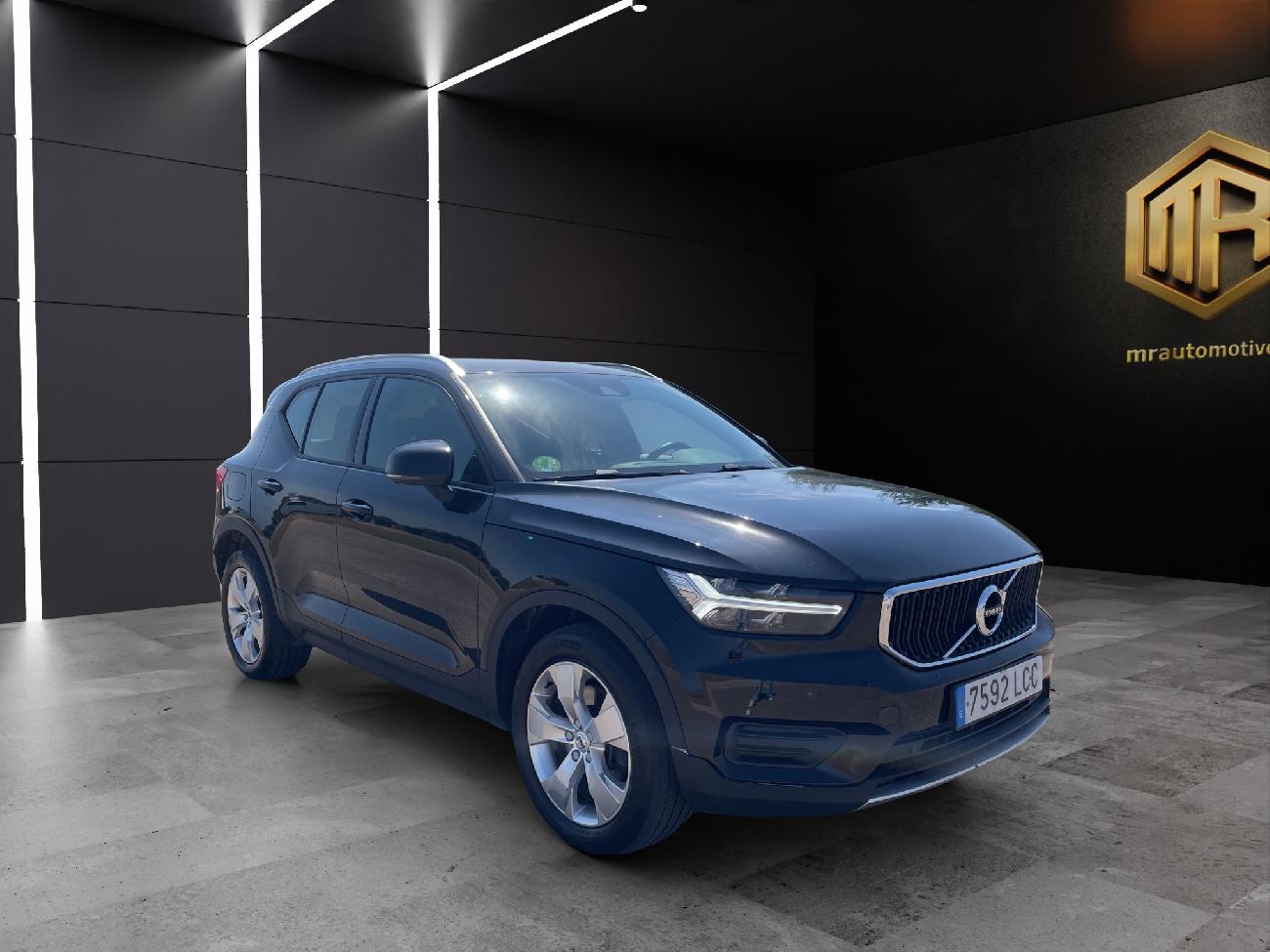 2019 Volvo XC40 XC40 2.0 D4 AWD Momentum Auto coche de segunda mano