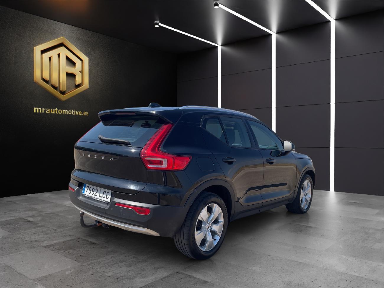 2019 Volvo XC40 XC40 2.0 D4 AWD Momentum Auto coche de segunda mano